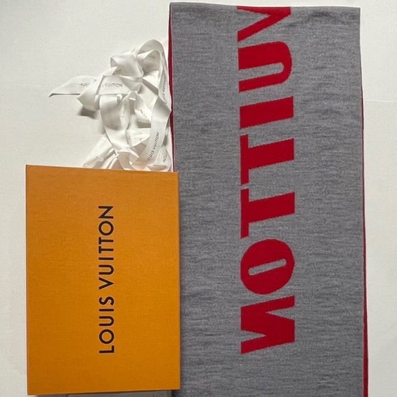 Louis Vuitton LV Scarf W/Receipt🧣🧾Red X Navy Blue X Grey (OPEN BOX NEVER WORN) - Picture 11 of 16
